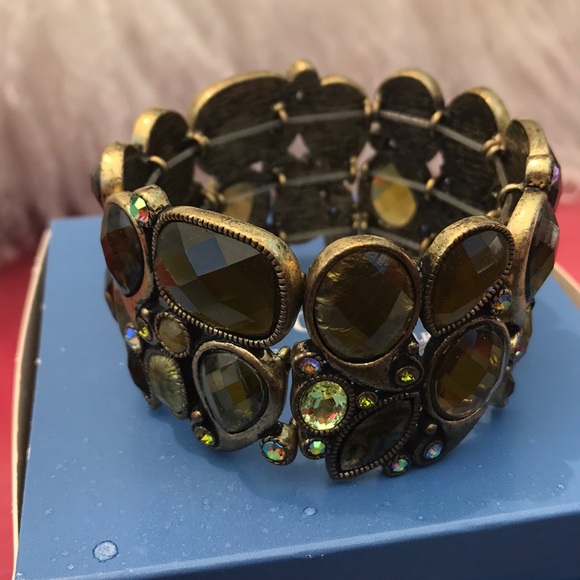 Lia Sophia stunning genuine Albalone bracelet - Picture 4 of 6